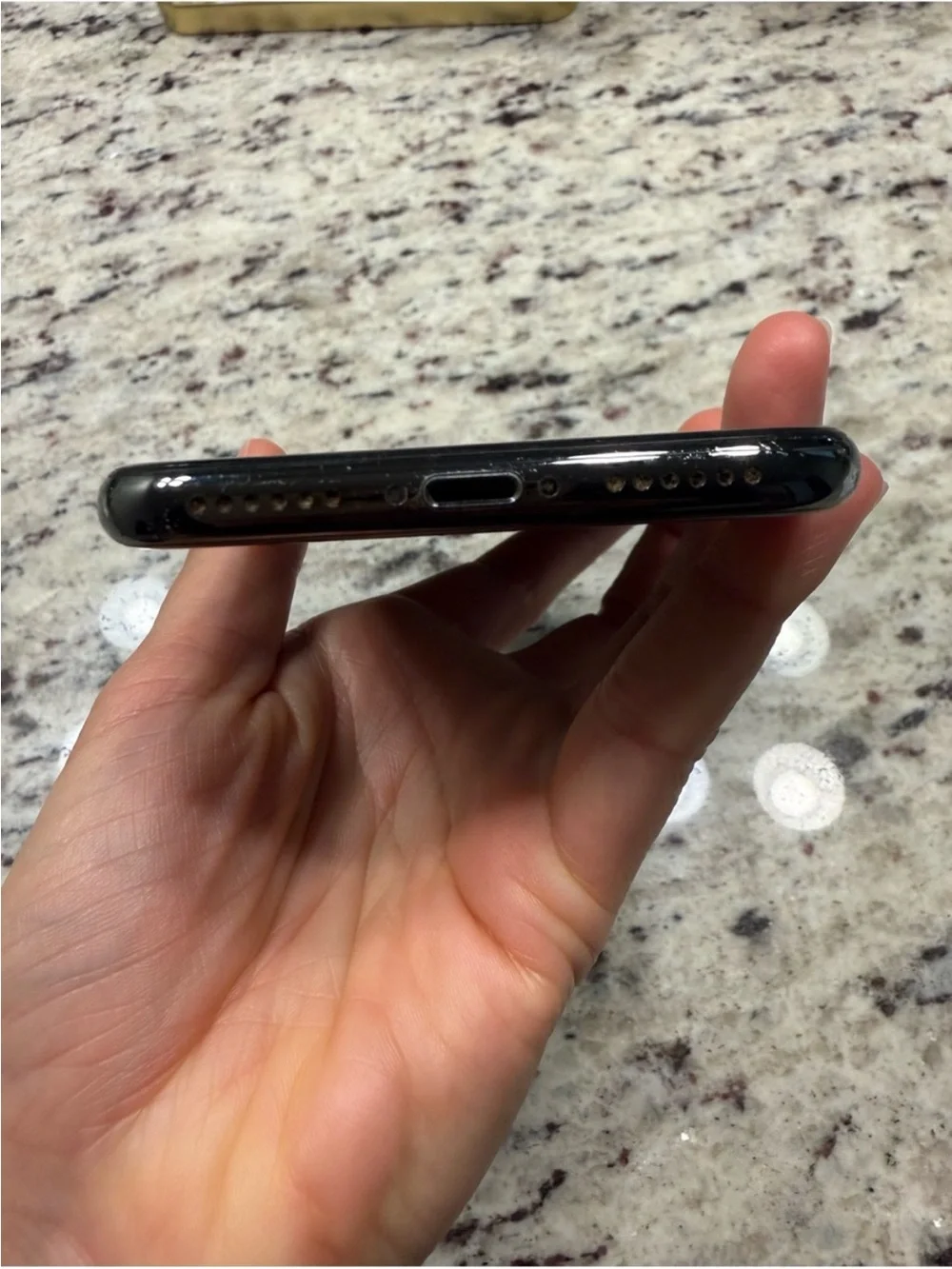 Apple iPhone X 64 GB UNLOCKED Phone Excellent/like new Condition in sleek black